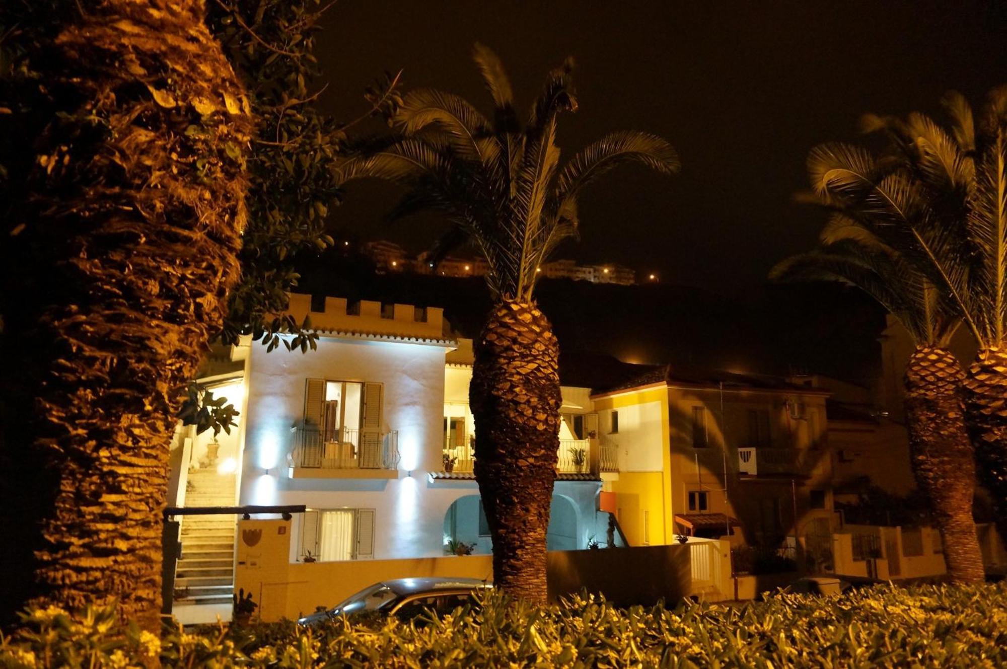 بيتسو Villino Erminia - Seaside Art B&B المظهر الخارجي الصورة